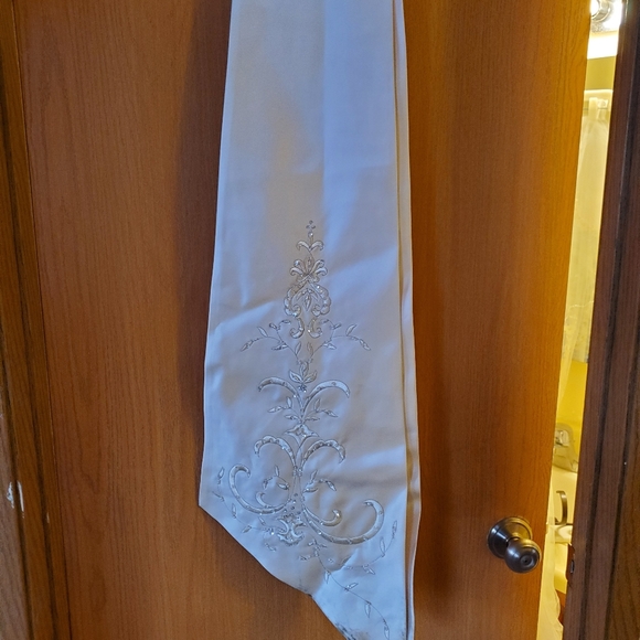 Melissa Sweet Collection Wedding Dress - Picture 9 of 15